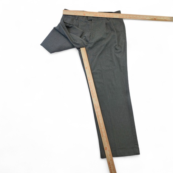 Dockers Recode Gray Pleated Dress Pants Mens W33 L30 Office Career Casual - Picture 8 of 10